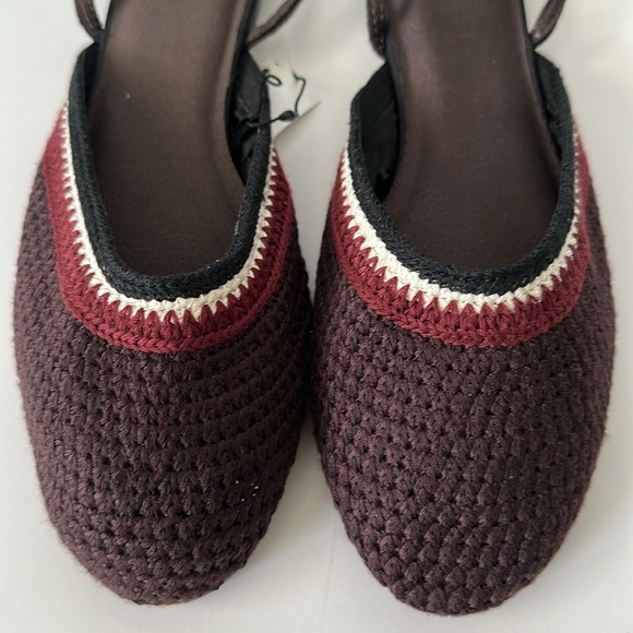 Zara Women's Burgundy and White Braided Flats - Picture 11 of 17